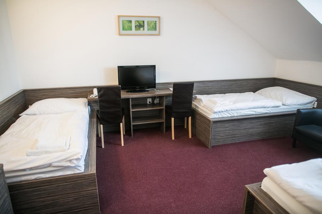 Hotel Rose Břeclav Eksteriør billede