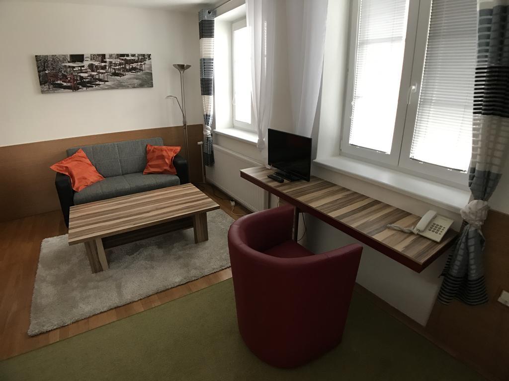 Hotel Rose Břeclav Eksteriør billede