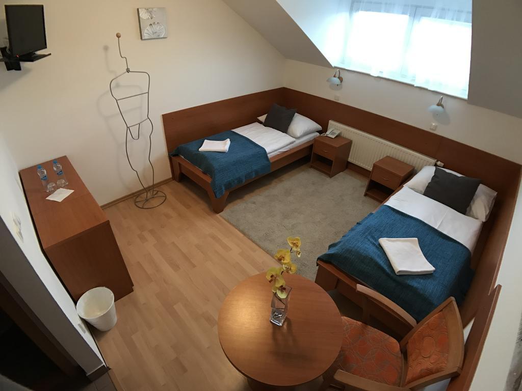 Hotel Rose Břeclav Eksteriør billede