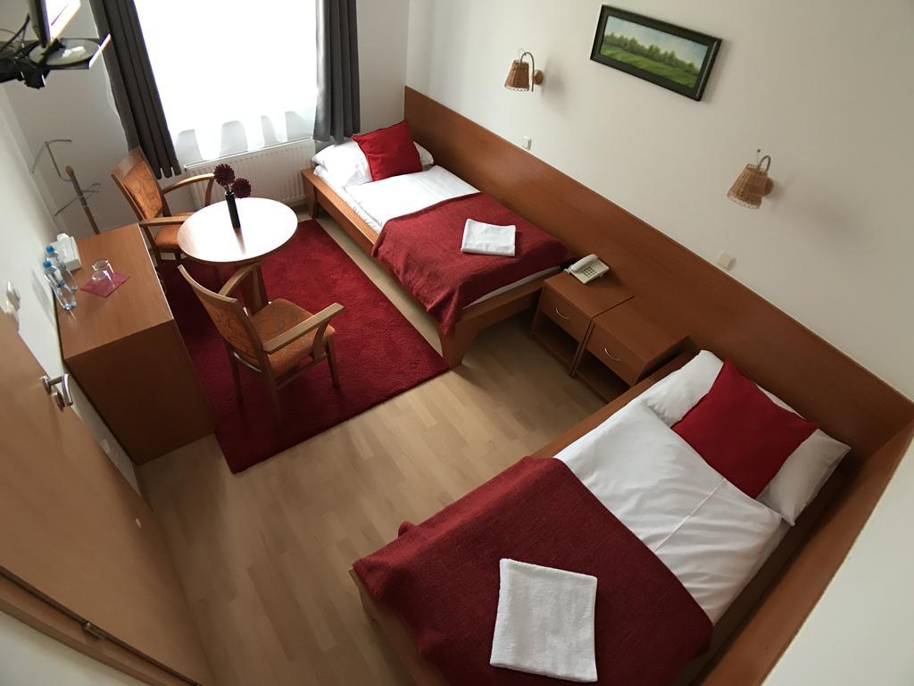 Hotel Rose Břeclav Eksteriør billede
